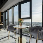 Hanza Tower Original 21st Floor- Sea And City-view Aparthotel