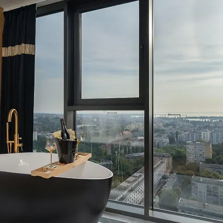 Hanza Tower Original 21st Floor- Sea And City-view 4* Szczecin