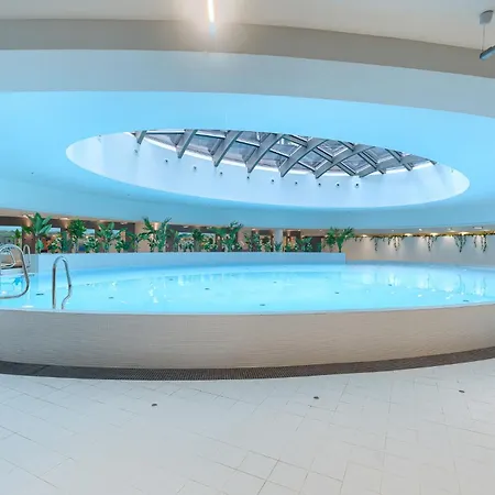 Apartmanhotel Hanza Tower Original 21st Floor- Sea And City-view 4*