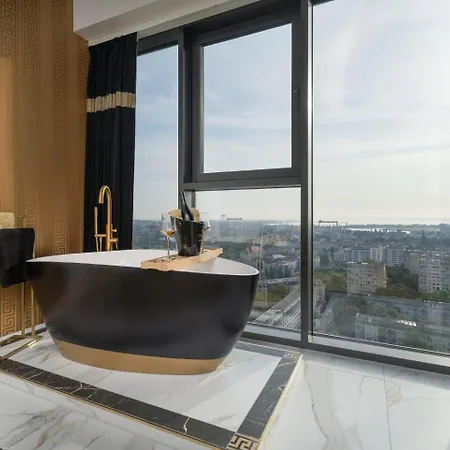 Hanza Tower Original 21st Floor- Sea And City-view Aparthotel