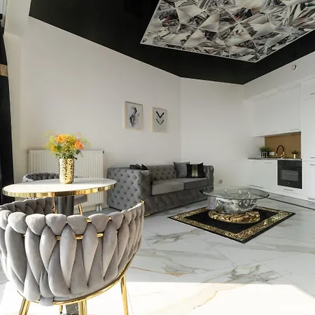 Apartmanhotel Hanza Tower Original 21st Floor- Sea And City-view 4*