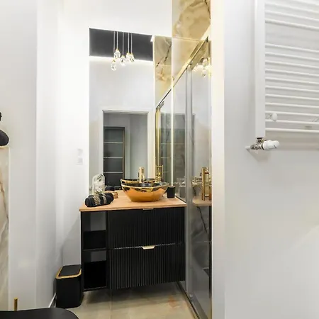 Apartmanhotel Hanza Tower Suite 21 Or Studio Gold 5 4*