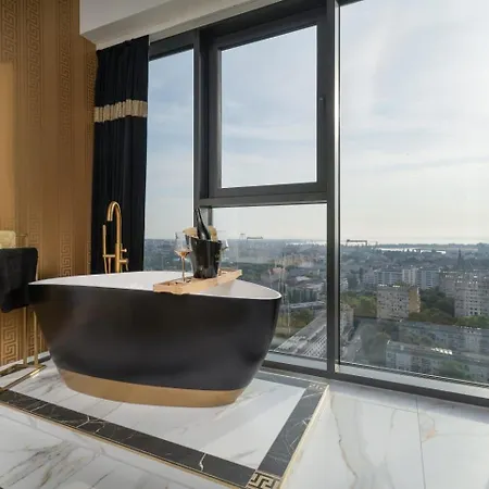 Hanza Tower 21st Floor Or 5th Floor 4* Szczecin