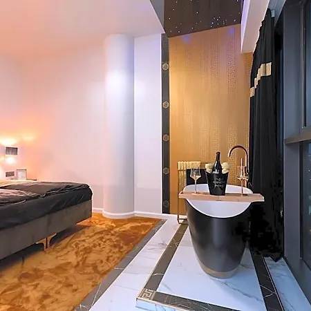 Aparthotel Hanza Tower 21st Floor Or 5th Floor