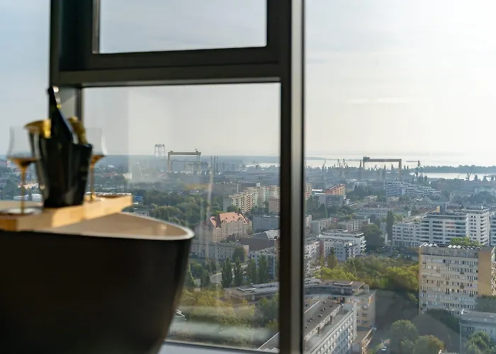 Hanza Tower Original 21st Floor- Sea And City-view Apartmanhotel