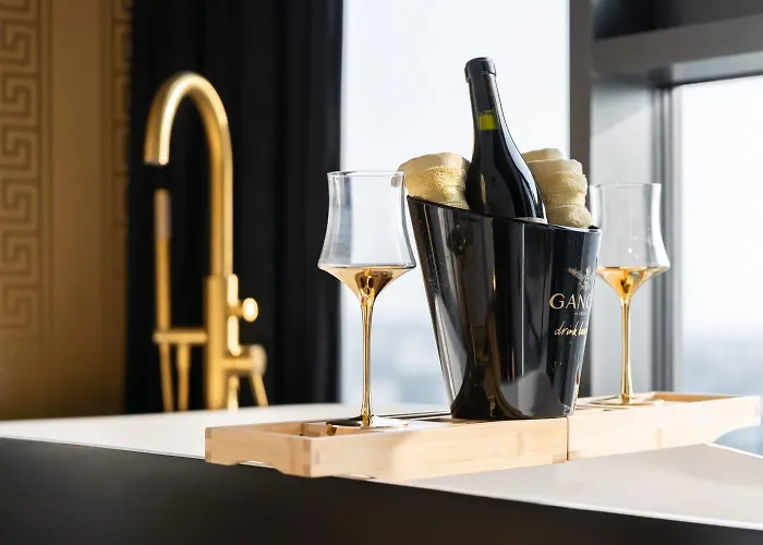 Ξενοδοχείο με διαμερίσματα Hanza Tower Original 21st Floor- Sea And City-view