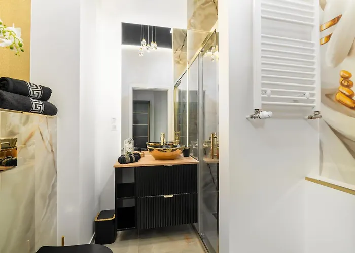 Apartmanhotel Hanza Tower Original 21st Floor- Sea And City-view 4*